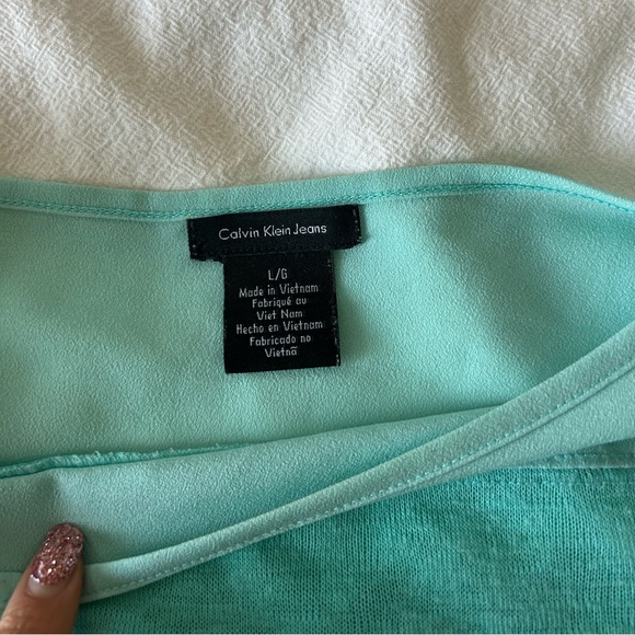 Large Calvin Klein Jeans teal top - Picture 2 of 3